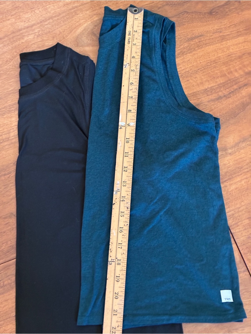EUC Vuori Size Small Sleeveless Tank Top - Teal & Black Bundle - Picture 2 of 5